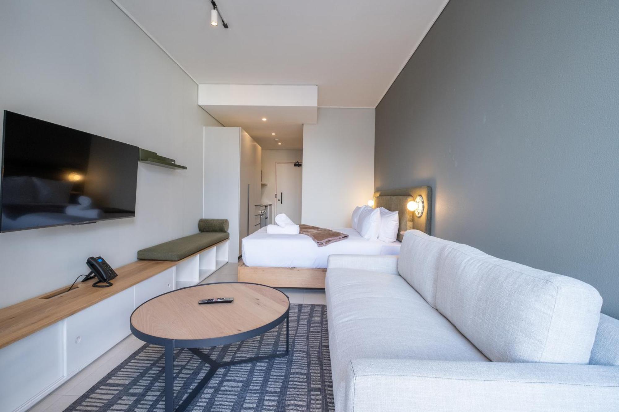 Apartment The Rose 405: Modern Aprt With Rooftop Pool *