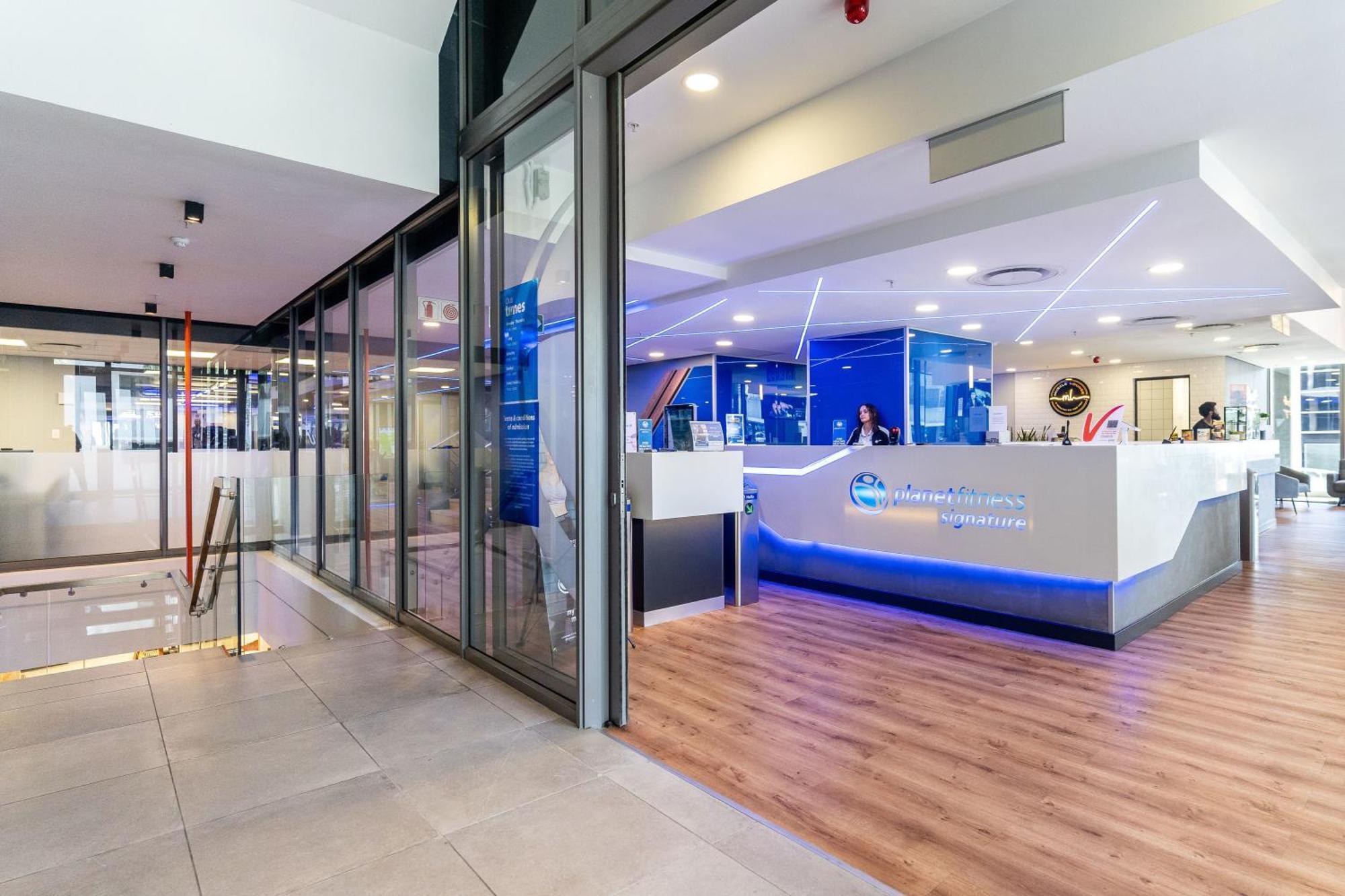 The Rose 405: Modern Aprt With Rooftop Pool Apartment *